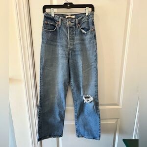 Levi’s Ribcage Straight Ankle Jeans